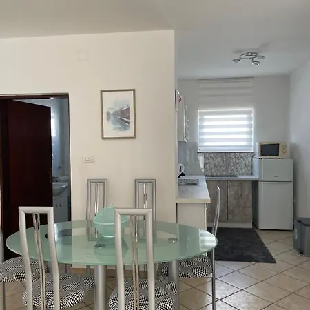 Nada Near The Sandy - By Ta Leut Agency Apartment *