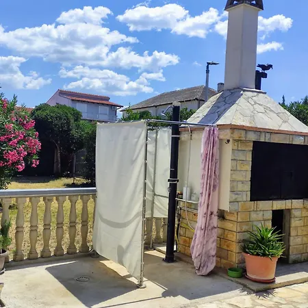 Apartment Nada Near The Sandy - By Ta Leut Agency Privlaka (Zadar)