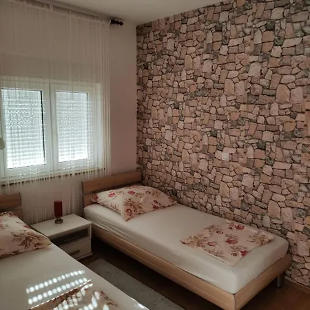 Nada Near The Sandy - By Ta Leut Agency * Privlaka (Zadar)